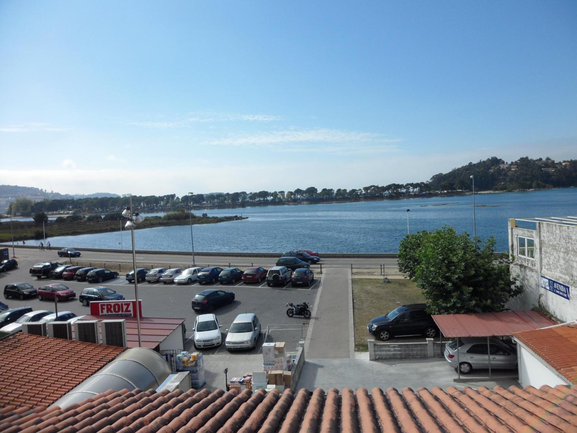 Hotel Avenida Baiona Sabaris エクステリア 写真