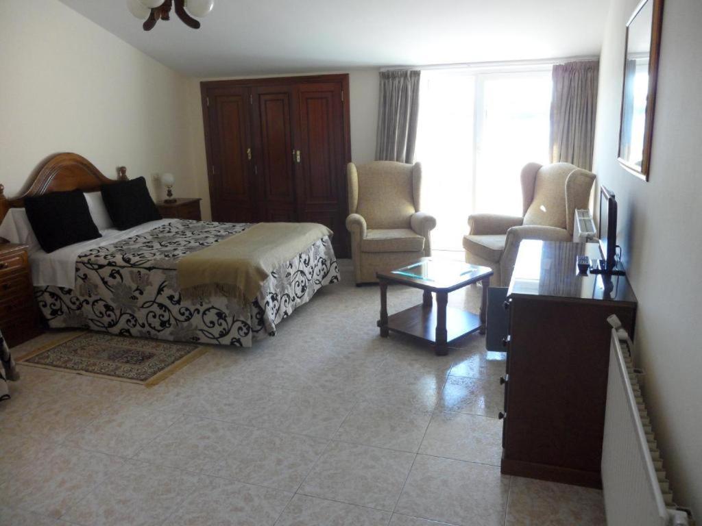 Hotel Avenida Baiona Sabaris エクステリア 写真
