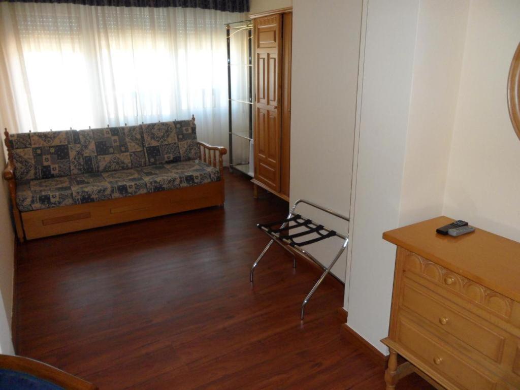 Hotel Avenida Baiona Sabaris エクステリア 写真