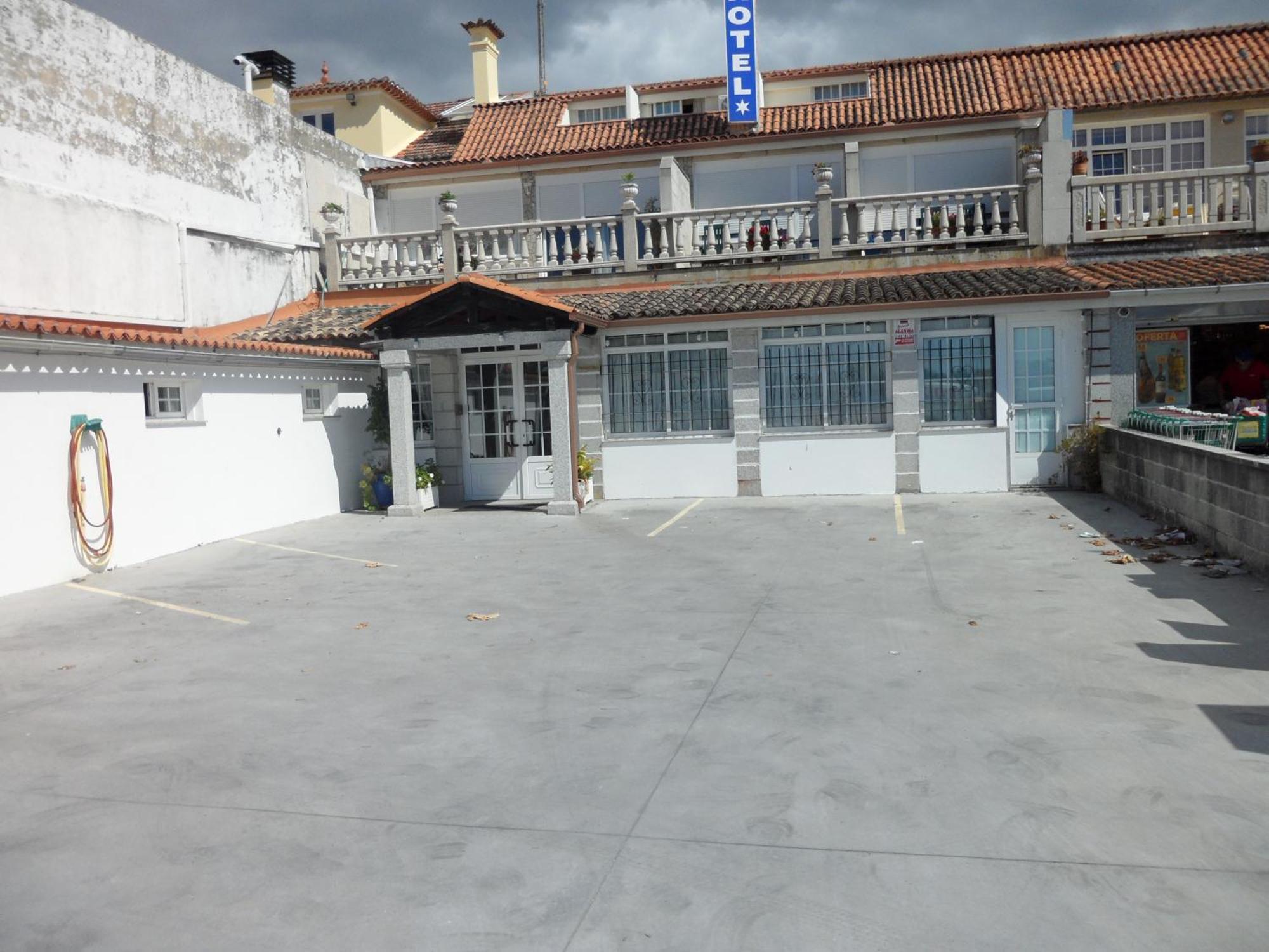 Hotel Avenida Baiona Sabaris エクステリア 写真