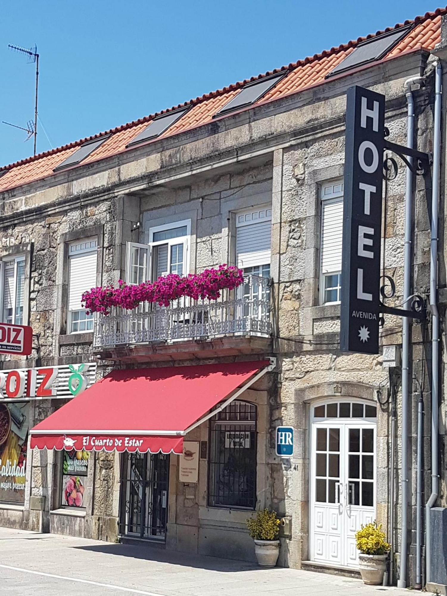 Hotel Avenida Baiona Sabaris エクステリア 写真